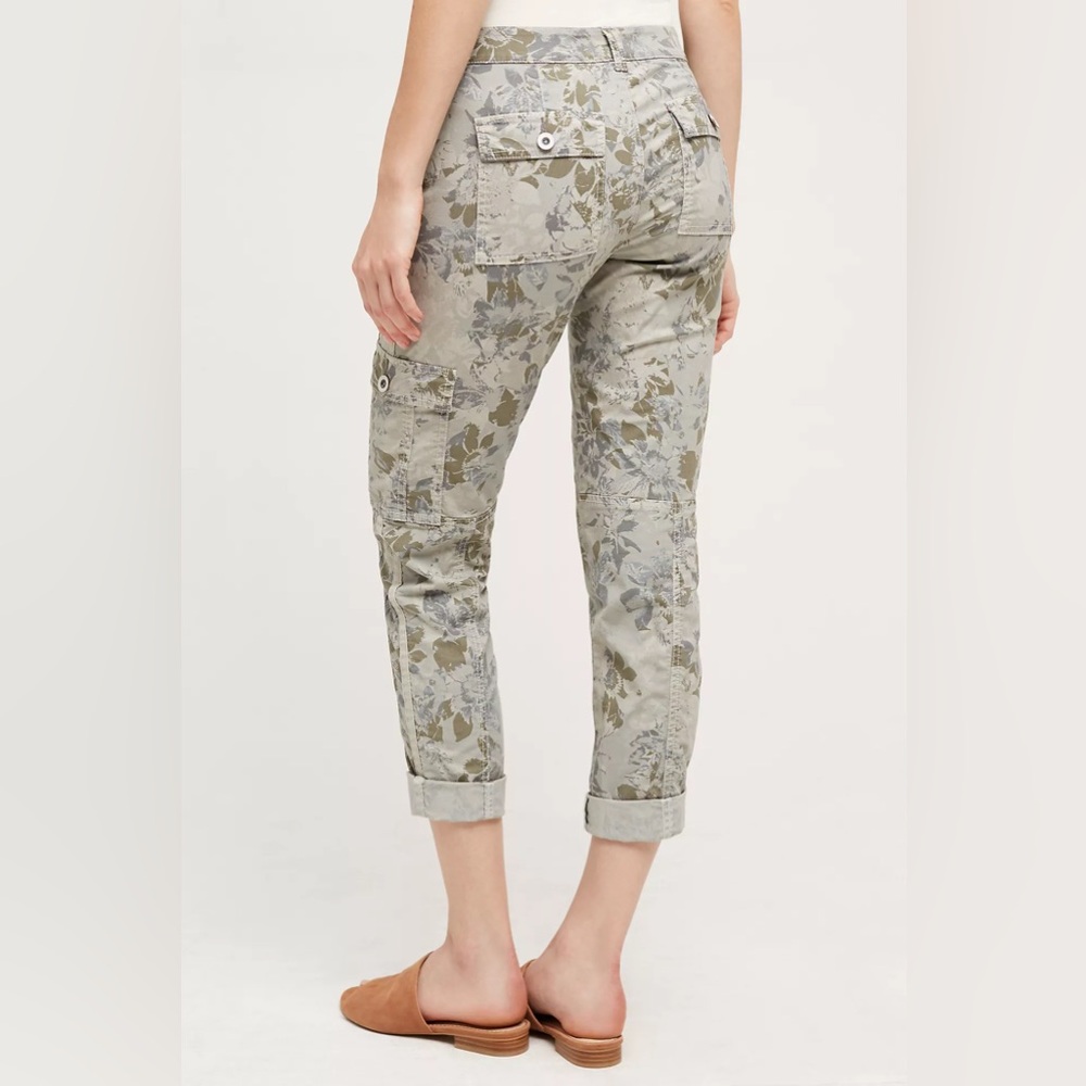 Anthropologie | Hei Hei Wanderer Cargos
Floral Camo Sz: 6 - Picture 3 of 8